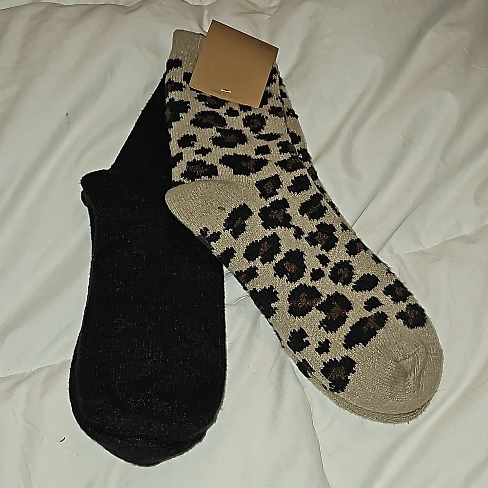 Womens 2 pack BKE socks. Black and Leopard. Super soft